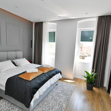 Nicole Apartment Rijeka Buitenkant foto