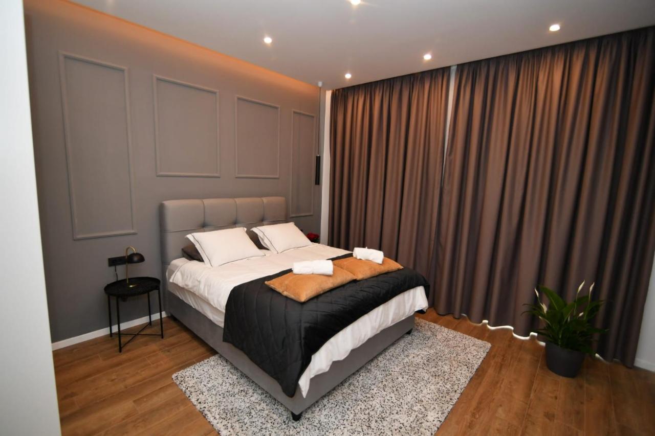 Nicole Apartment Rijeka Buitenkant foto